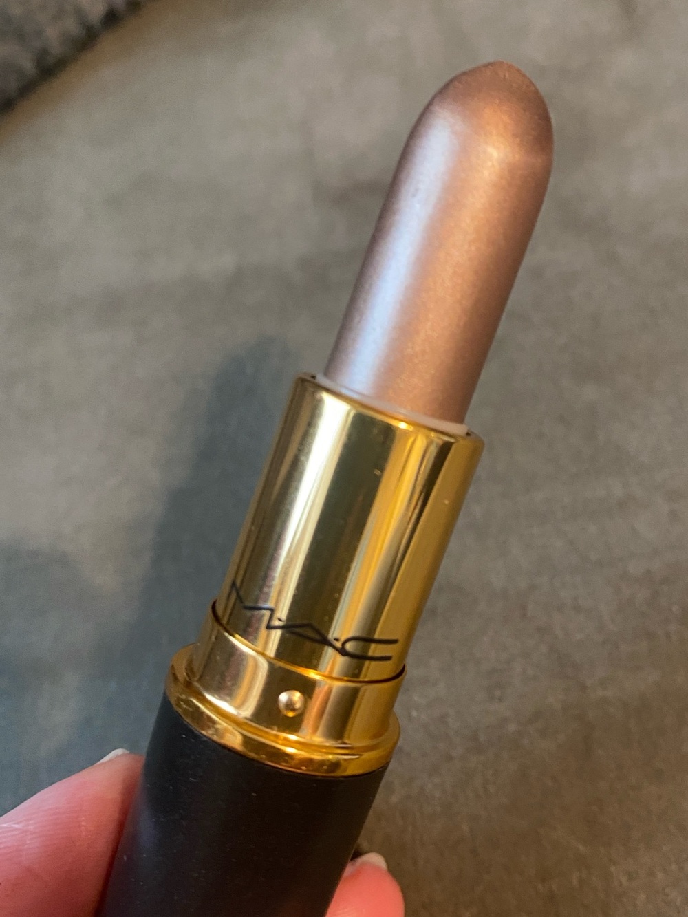 MAC Lipstick- Eurotica- Frost - Picture 2 of 4